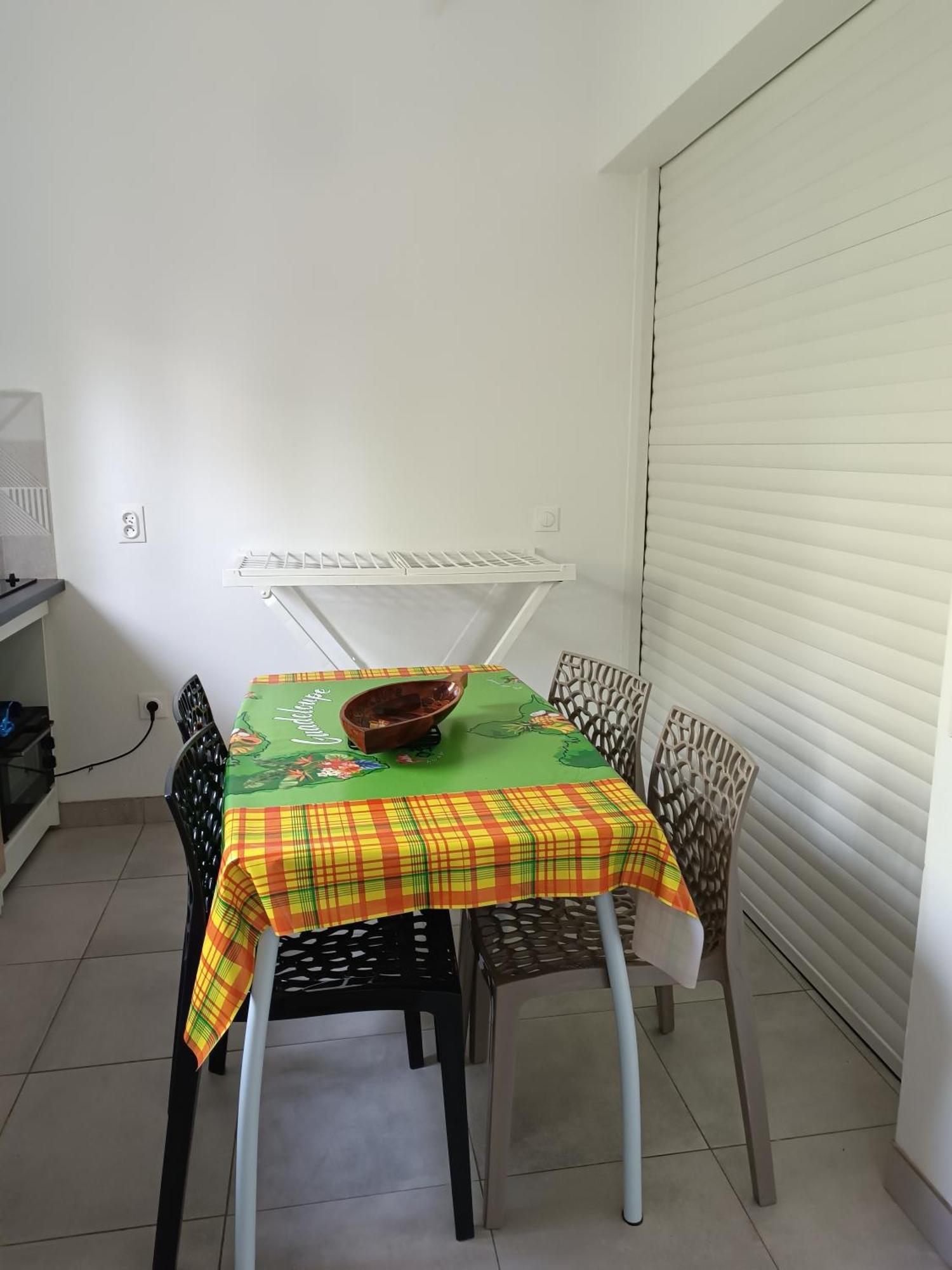 Kaz A Klemence Gite Creole Avec Piscine Et Table Dhotes A Anse Bertrand Exterior photo
